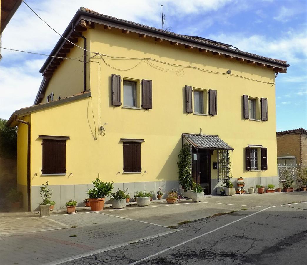 B&B Il Borghetto カルデラーラ・ディ・レーノ エクステリア 写真